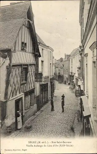 Ak Segré Maine et Loire, Rue Saint Sauveur, Vieille Auberge du Lion