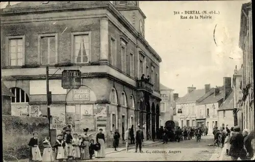 Ak Durtal Maine et Loire, Rue de la Mairie