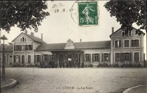 Ak Cosne Nièvre, La Gare