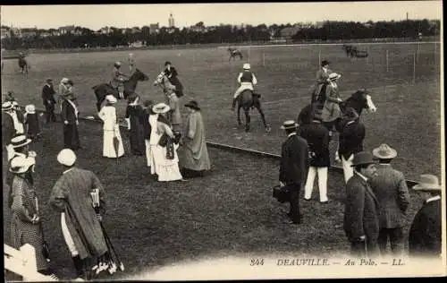 Ak Deauville Calvados, Au Polo