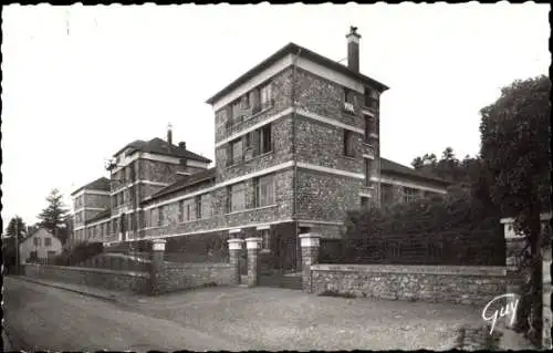 Ak Meulan en Yvelines, Le groupe scolaire garcons