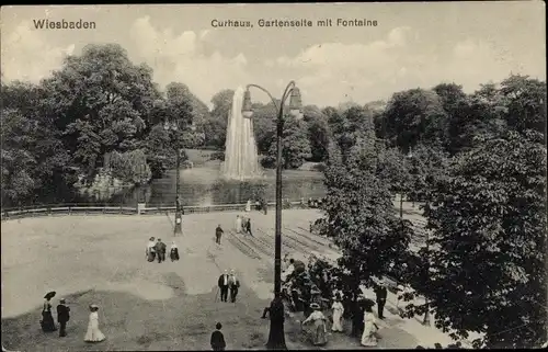 Ak Wiesbaden in Hessen, Kurhaus mit Fontaine