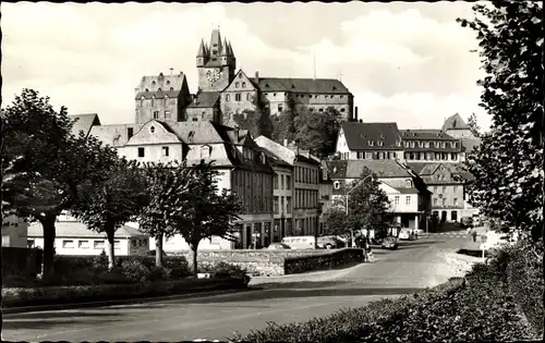 Ak Diez an der Lahn, Schloss Oranienstein, Straßenpartie