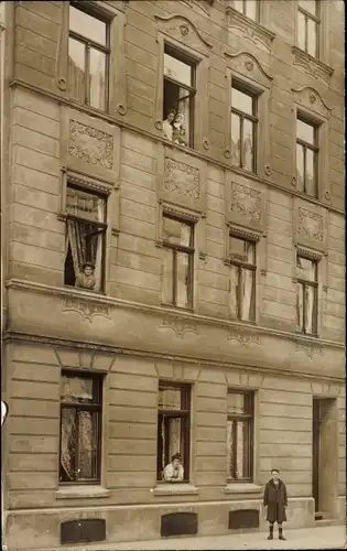 Foto Ak Kalk Köln am Rhein, Blick auf ein Wohnhaus, Fassade