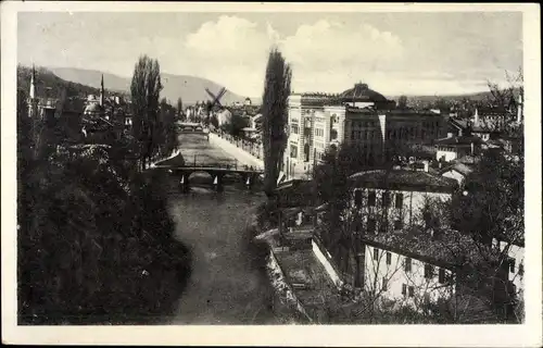 Ak Sarajevo Bosnien Herzegowina, Miljacka, Blick auf den Ort