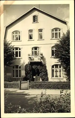 Foto Ak Reinfeld in Holstein, Blick auf ein Wohnhaus