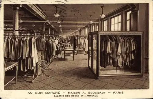 Ak Paris, Au bon Marché, Maison A. Boucicaut, Galerie des Robes et Manteaux