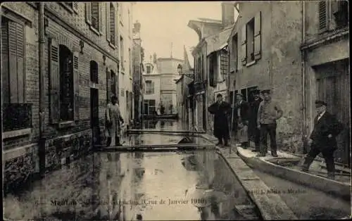 Ak Meulan en Yvelines, Straßenpartie, Crue de Janvier 1910