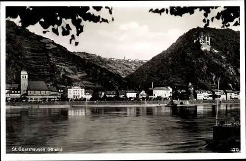 Ak St. Goarshausen am Rhein, Panorama vom Ort, Burg