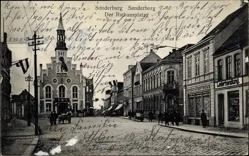 Ak Sønderborg Sonderburg Dänemark, Rathausplatz, Lederhandlung