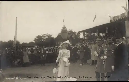 Ak Kaiserliche Familie beim Concours hippique 1. Juni 1906, Kaiserin Auguste Viktoria