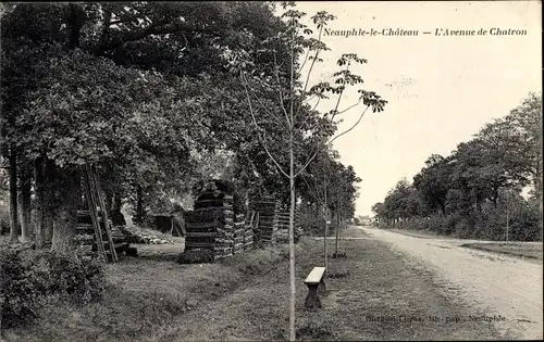 Ak Neauphle le Chateau Yvelines, L'Avenue de Chatron