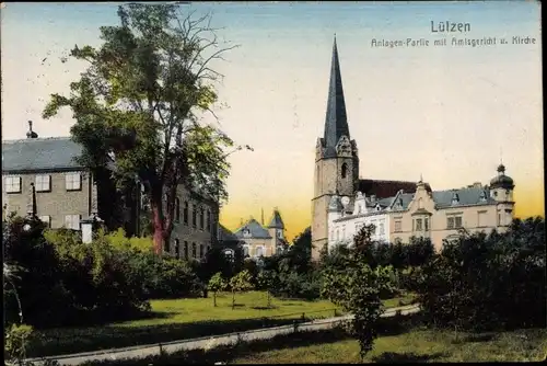 Ak Lützen im Burgenlandkreis, Anlagen Partie mit Amtsgericht und Kirche