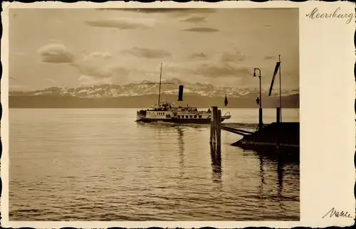 Ak Meersburg am Bodensee, Dampfer legt ab