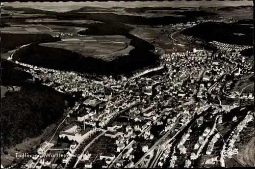 Ak Tailfingen Albstadt im Zollernalbkreis, Fliegeraufnahme vom Ort
