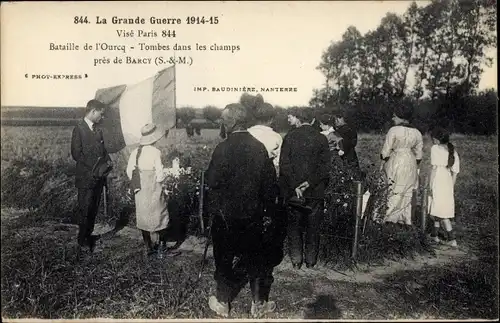 Ak Barcy Seine et Marne, Bataille de l'Ourcq, Tombes dans les Champs