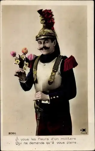 Ak A vous les fleurs d'un militaire, französischer Soldat, Blumenstrauß