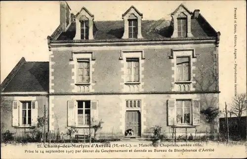Ak Avrillé Maine et Loire, Champ des Martyrs, Maison du Chapelain