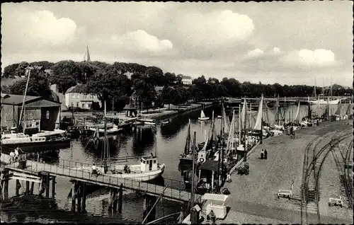 Ak Ostseebad Eckernförde, Hafen, Blick auf Borby