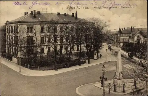 Ak Burgstädt in Sachsen, Königl. Amtsgericht, Bahnhof