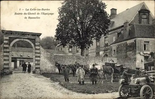 Ak La Celle les Bordes Yvelines, Entree du Chenil de l'Equipage de Bonnelles, Automobile