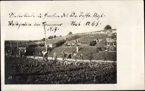 Foto Ak Wolyń Wolhynien Ukraine, Sächs. Infanterie Regiment No. 61, Soldaten, Unterstände, I WK