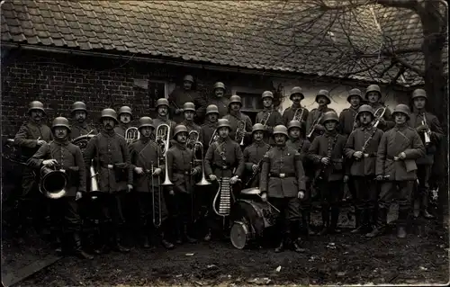 Foto Ak Deutsche Soldaten in Uniform, Militärkapelle