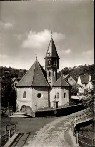 Ak Grünsfeldhausen Grünsfeld in Baden, Achatiukapelle a.d. 12. Jahrhundert