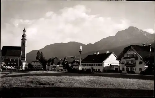 Ak Anger in Oberbayern, Dorfpartie mit Kirche