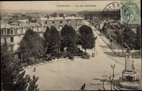 Ak Soissons Aisne, La rue Gambetta