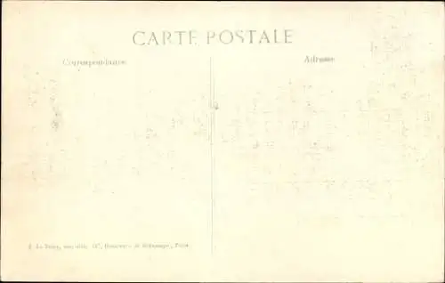 Ak Soissons Aisne, Prisonniers allemands dans une rue de Soissons apres le bombardement