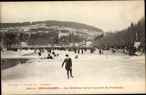 Ak Gérardmer Lothringen Vosges, La foule sur le Lac un jour de Patinage