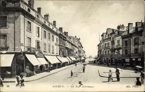 Ak Saumur Maine et Loire, La Rue d'Orléans