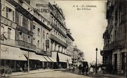 Ak Saumur Maine et Loire, Rue d'Orleans, Nouvelles Galeries