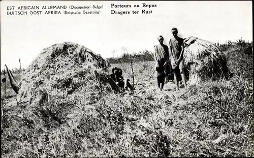 Ak Tansania, Porteurs au Repos, Occupation Belge