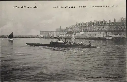 Ak Saint Malo Ille et Vilaine Bretagne, Französisches U Boot, sous marin sortant du port