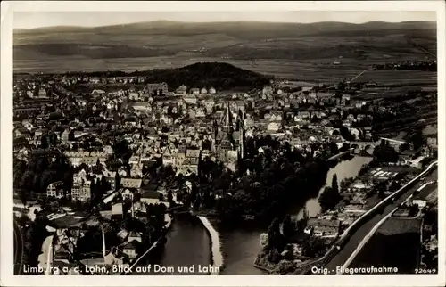 Ak Limburg an der Lahn, Dom, Lahn, Fliegeraufnahme