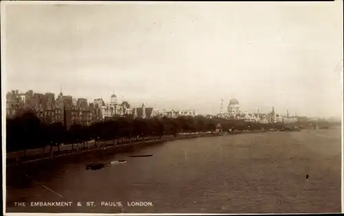 Ak London City England, The Embankment and St. Paul's
