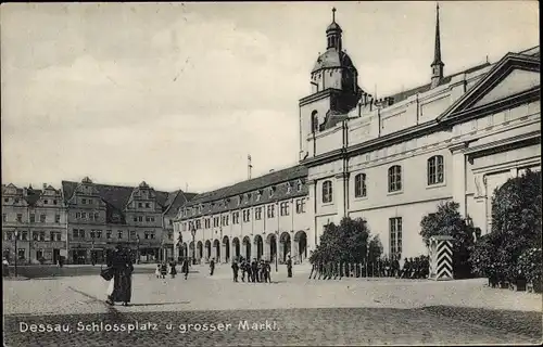 Ak Dessau in Sachsen Anhalt, Schlossplatz, Großer Markt