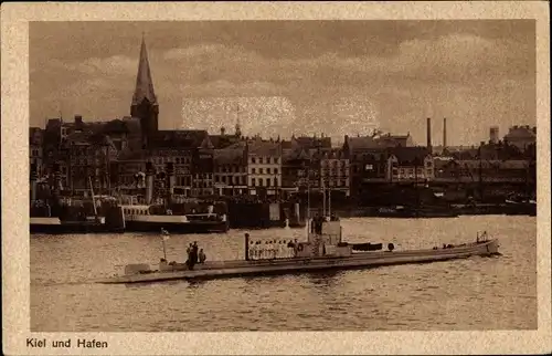 Ak Kiel in Schleswig Holstein, Deutsches U Boot, Hafen