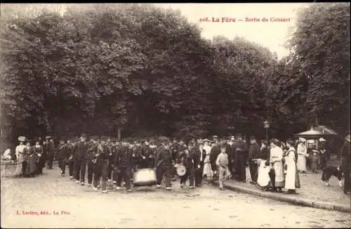 Ak La Fère Aisne, Sortie du Concert