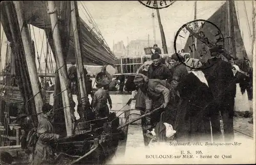 Ak Boulogne sur Mer Pas de Calais, Scene du Quai