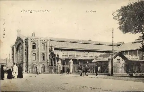 Ak Boulogne sur Mer Pas de Calais, La Gare