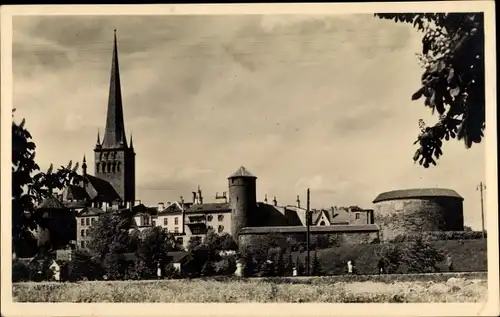 Foto Ak Tallinn Reval Estland, Rannavärav, Strandpforte, Stadtpartie, Kirche