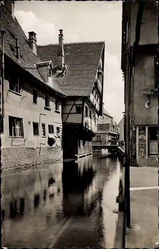 Ak Ulm Donau Baden, Das Schiefe Haus an der Blau, Fischerviertel