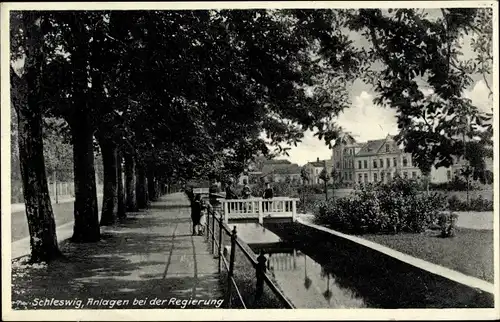 Ak Schleswig Schleswig Holstein, Anlagen, Regierungsgebäude