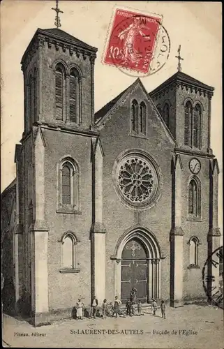 Ak Saint Laurent des Autels Maine et Loire, Facade de l'Eglise