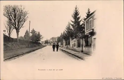 Ak Tournan Seine et Marne, Rue de la Gare