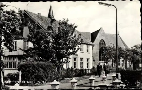 Ak Beets Nordholland Niederlande, Ortspartie, Häuser, Passanten