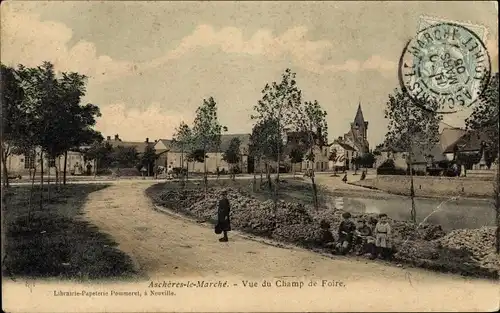 Ak Aschères le Marché Loiret, Vue du Champ de Foire